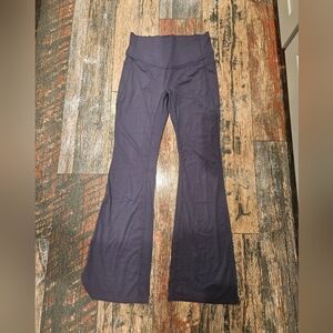 Halara UltraSculpt High Waisted Tummy Control Pocket Shaping Yoga Bootcut L